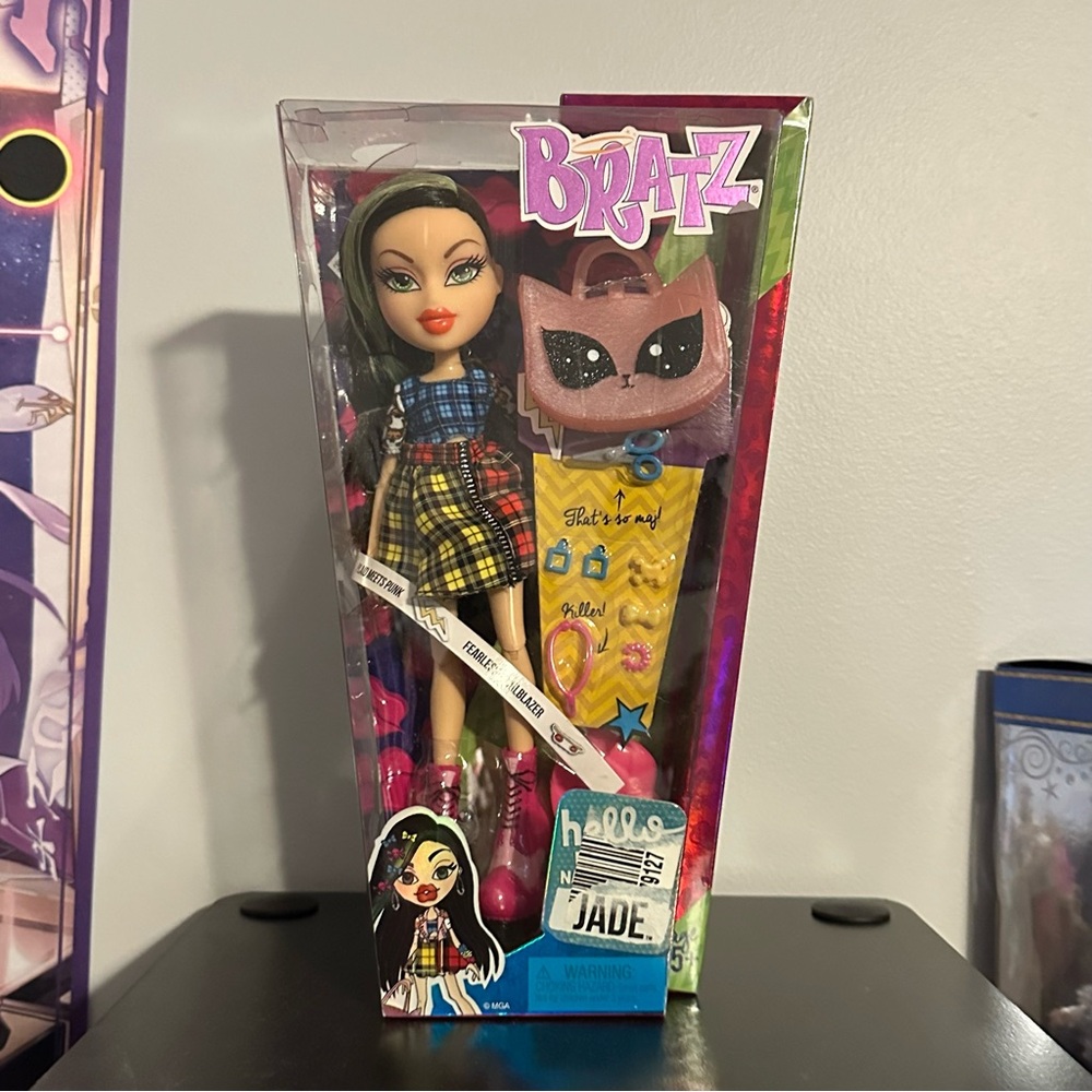 Bratz Hello Jade Doll with Accessories - Multicolor MiB